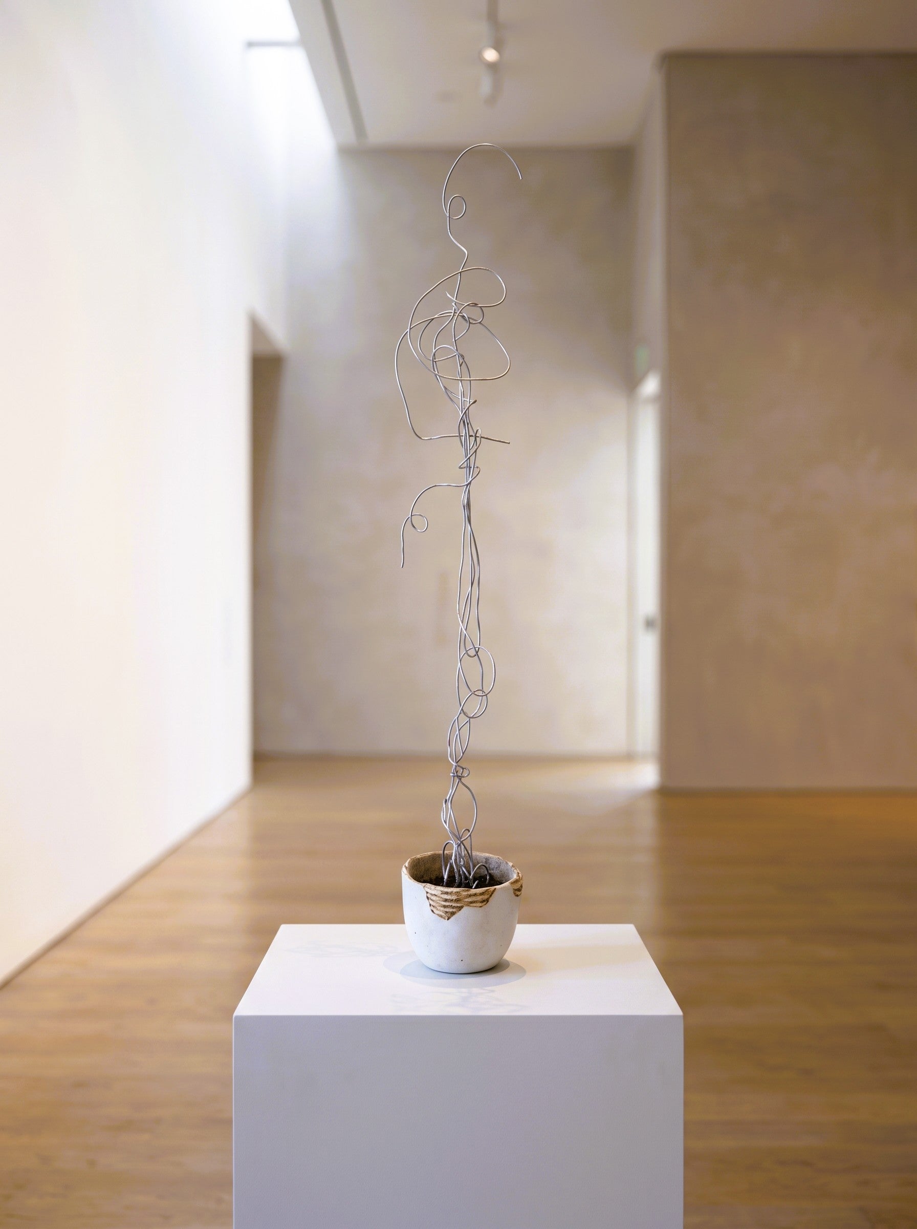 Cœur Estival, a one-of-a-kind contemporary sculpture created by artist Sébastien Di Nicolantonio for DI NICOLANTONIO PARIS.