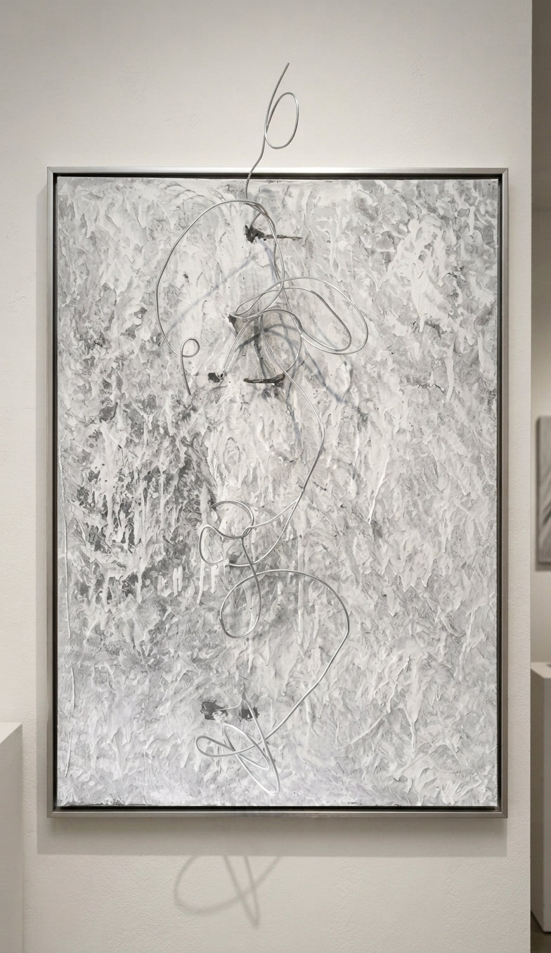 Combat d'Antan, a one-of-a-kind contemporary wall sculpture in mixed media, created by artist Sébastien Di Nicolantonio for DI NICOLANTONIO PARIS.